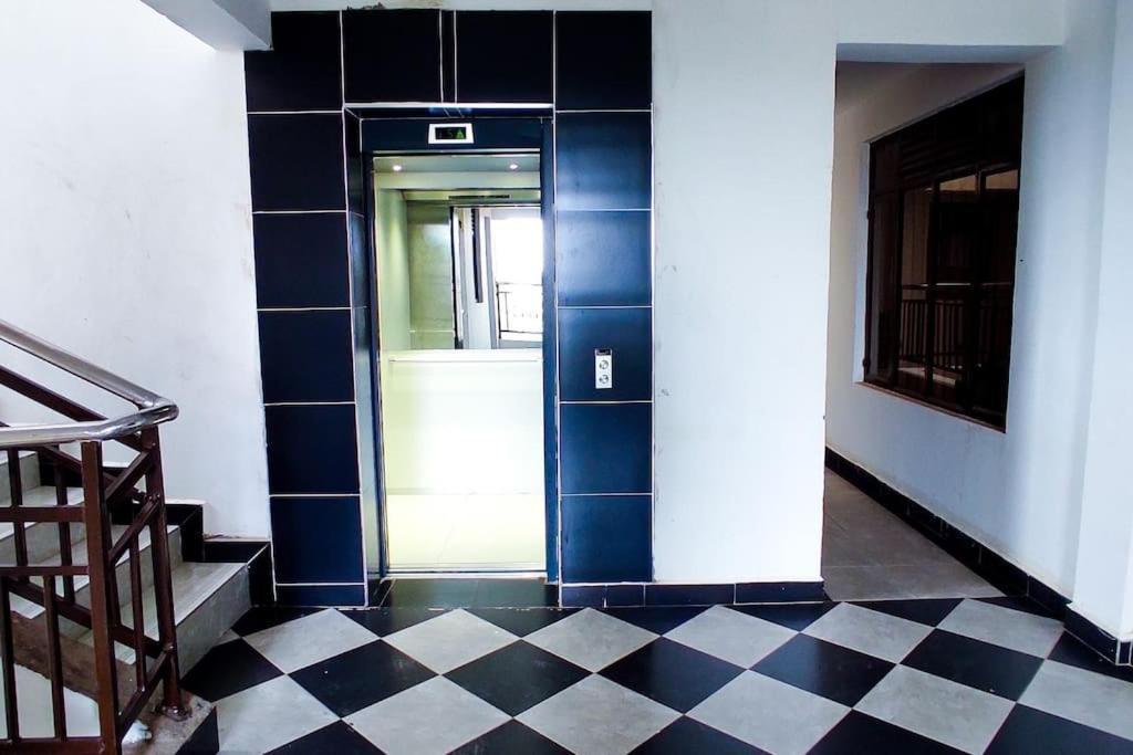The Crooner Lounge Apartment Nairobi Exterior photo