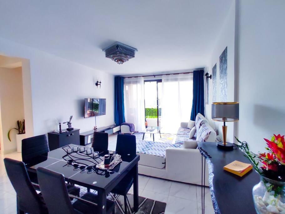The Crooner Lounge Apartment Nairobi Exterior photo